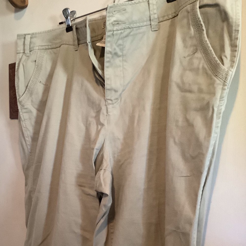 Khaki Capris